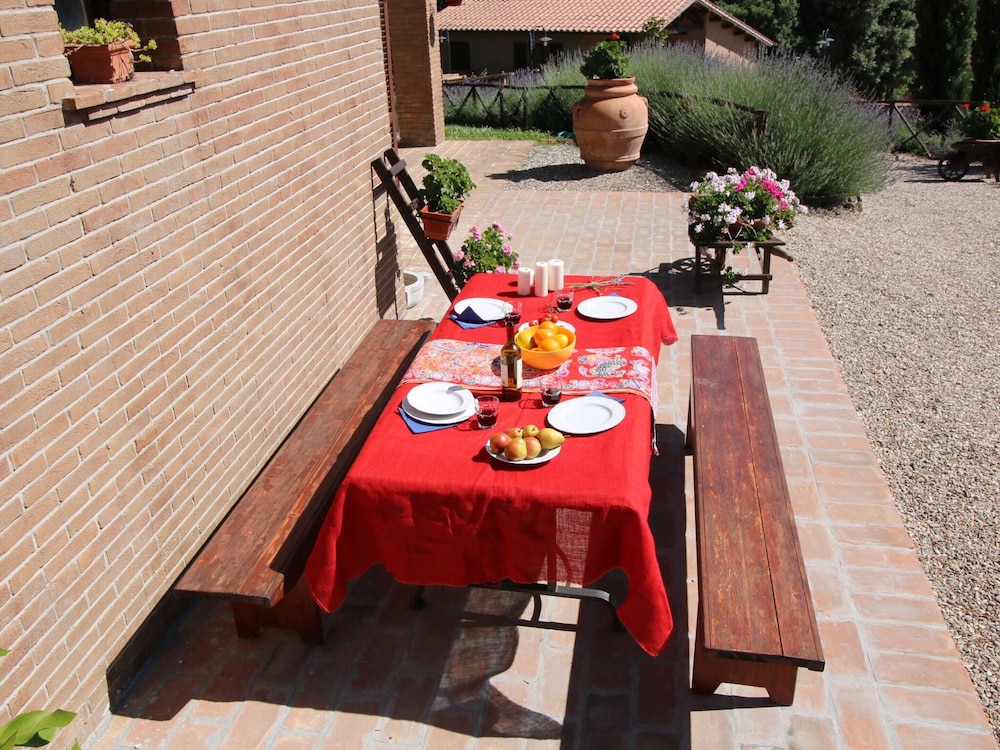 Mansion in Montefiascone With Swimming Pool