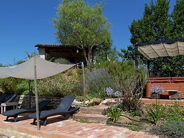 Lush Farmhouse in Umbertide With Pool