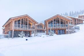 Majestic Chalet With Pool and Sauna