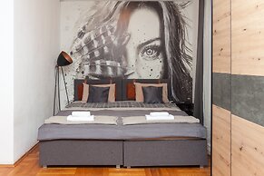 Red Clay SPA Apartments