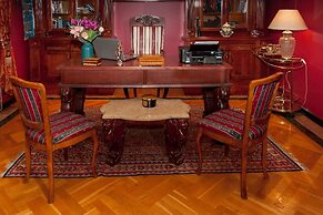 Red Clay SPA Apartments