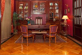 Red Clay SPA Apartments