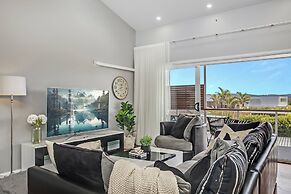Shelly Beach Serenity
