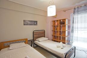 Seaside Apartment in Piraeus