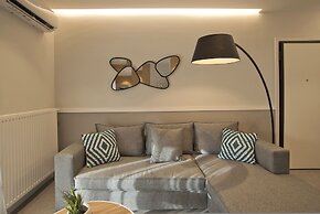 Urban Allure in Athina