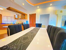 Mfalme Beachfront Apartments