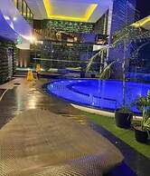 Gramercy Residences 1 bedroom w Balcony