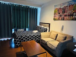 Gramercy Residences 1 bedroom w Balcony