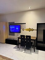 Gramercy Residences 1 bedroom w Balcony