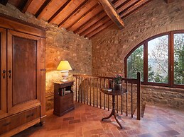 Unique Country House in an old Hamlet