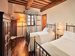 Unique Country House in an old Hamlet