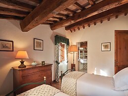 Unique Country House in an old Hamlet