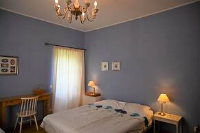 Restful Villa in Largentiere With Swimming Pool