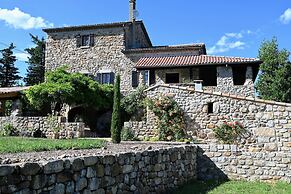 Restful Villa in Largentiere With Swimming Pool