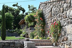 Restful Villa in Largentiere With Swimming Pool