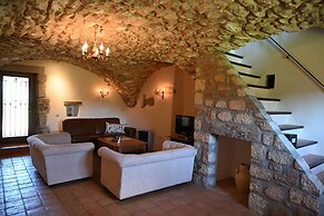 Restful Villa in Largentiere With Swimming Pool