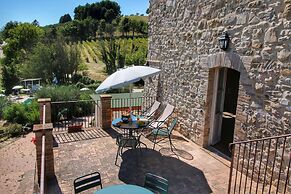 Picturesque Holiday Home in Assisi With Pool