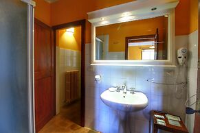 Picturesque Holiday Home in Assisi With Pool