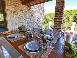 Picturesque Holiday Home in Assisi With Pool