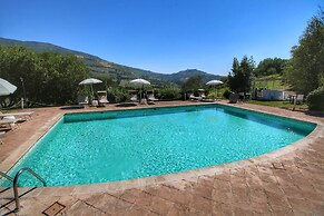 Picturesque Holiday Home in Assisi With Pool