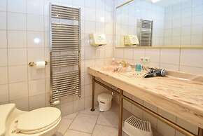 Luxurious Apartment in Jagersgrun With Saunas
