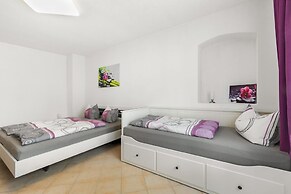 Modern Apartment in Sebnitz With a Terrace in Sebnitz