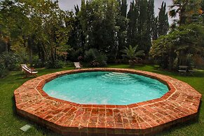 Expensive Villa With Tennis Court in Sinalunga
