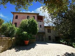 Air-conditioned Flat With Pool and Wellness Area