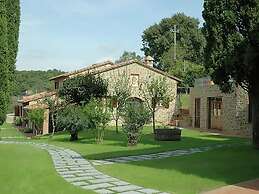 Air-conditioned Flat With Pool and Wellness Area