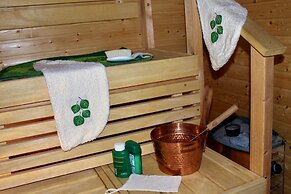 Air-conditioned Flat With Pool and Wellness Area