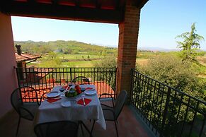 Air-conditioned Flat With Pool and Wellness Area