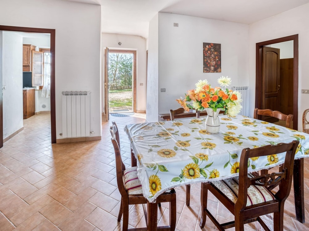 Lovely Apartment in Citerna With Swimming Pool