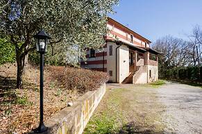 Lovely Apartment in Citerna With Swimming Pool