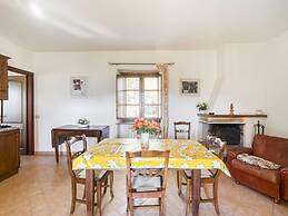 Lovely Apartment in Citerna With Swimming Pool