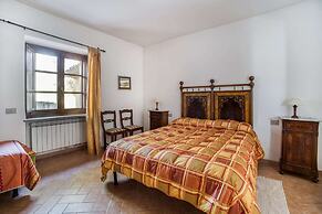 Lovely Apartment in Citerna With Swimming Pool