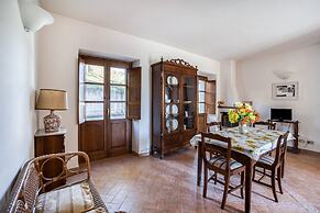 Lovely Apartment in Citerna With Swimming Pool