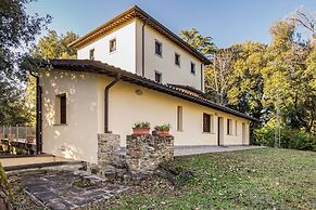 Lovely Apartment in Citerna With Swimming Pool