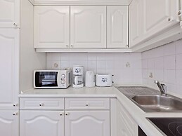 Attractive Apartment in Klutz Near the Sea