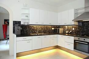 Quaint Villa in Doornspijk With Swimming Pool