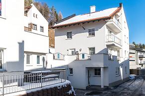 Modern Apartment in Fiss at Ski Bus Stop