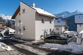 Modern Apartment in Fiss at Ski Bus Stop