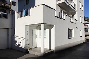 Modern Apartment in Fiss at Ski Bus Stop