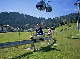 Modern Apartment in Fiss at Ski Bus Stop