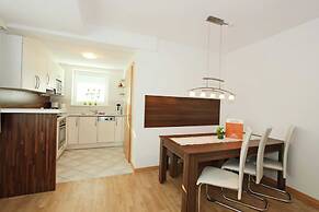 Modern Apartment in Fiss at Ski Bus Stop