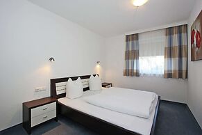 Modern Apartment in Fiss at Ski Bus Stop