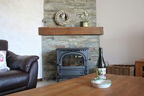 Stunning Cottage in Jehonville With Sauna