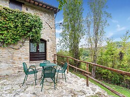 Captivating Apartment in Assisi With Swimming Pool