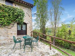 Captivating Apartment in Assisi With Swimming Pool