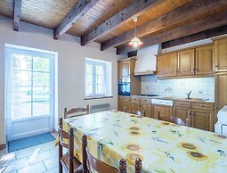 Spacious Holiday Home in Saint-nexans With Terrace