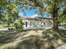 Spacious Holiday Home in Saint-nexans With Terrace